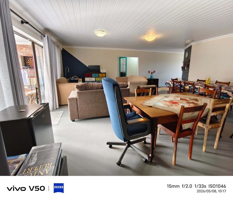 4 Bedroom Property for Sale in Hartenbos Heuwels Western Cape